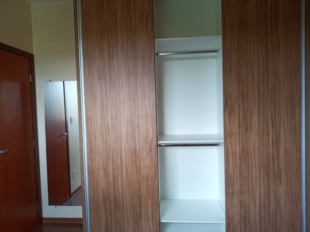 Apartamento no Centro com 3 quartos e 2 banheiros